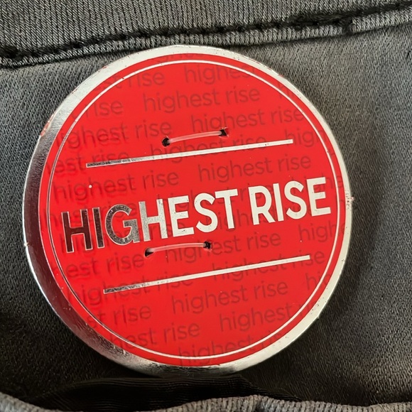 Fashion Nova Women's High Rise Skinny Jeans - Picture 9 of 10